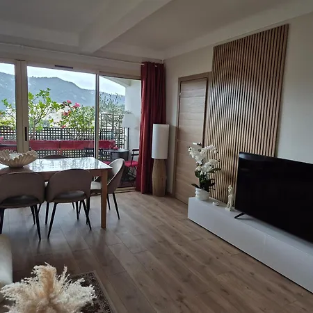 Et Montagne Prestigieux 7 Couchages Et Salle De Sport アパート